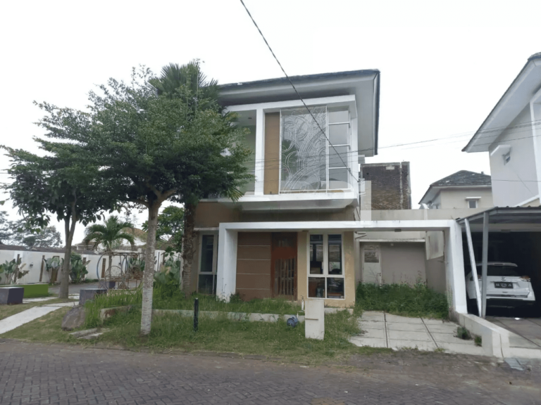 JUAL! Rumah Mewah di Perumahan Elite Cempaka Residence Magelang